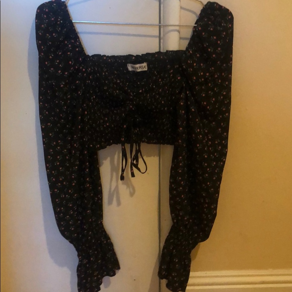 Crop top wirh baby floral detail